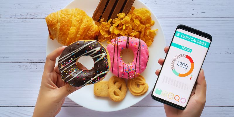 5 Nutrition and Diet Apps to Get You Through the Holidays Without Guilt
